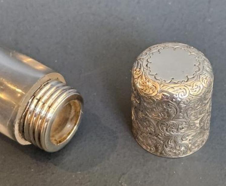 Victorian Sampson Mordan Silver Smelling Salts and Perfume Bottle - Image 4