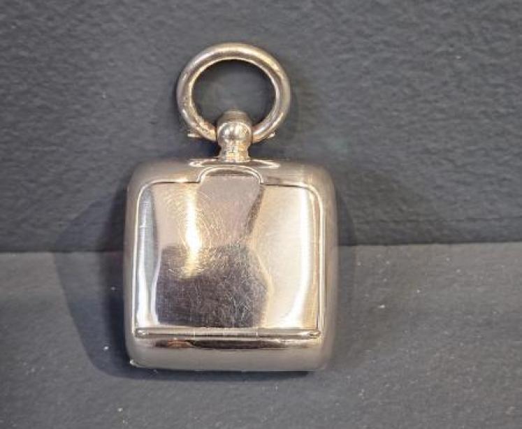 Sovereign and Stamp Case - Image 1