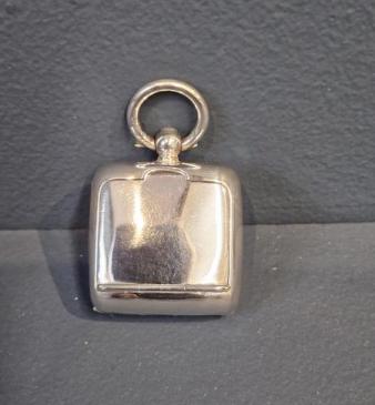 Sovereign and Stamp Case