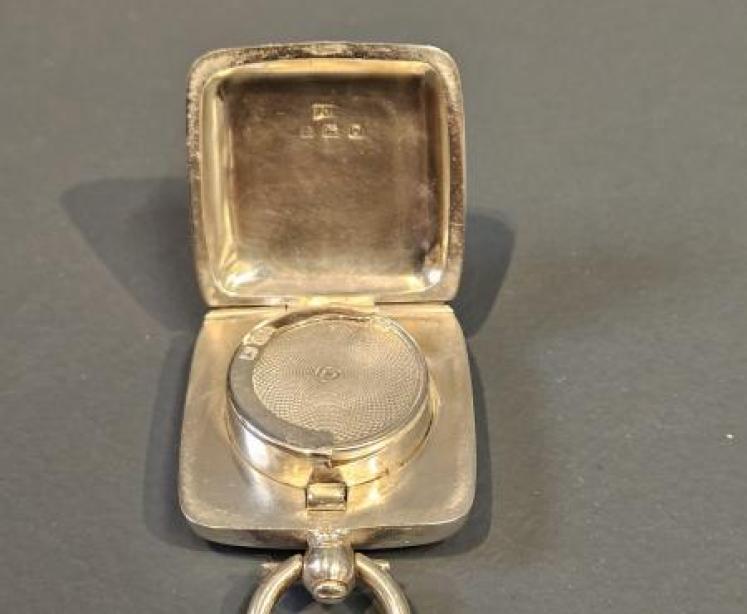 Sovereign and Stamp Case - Image 3