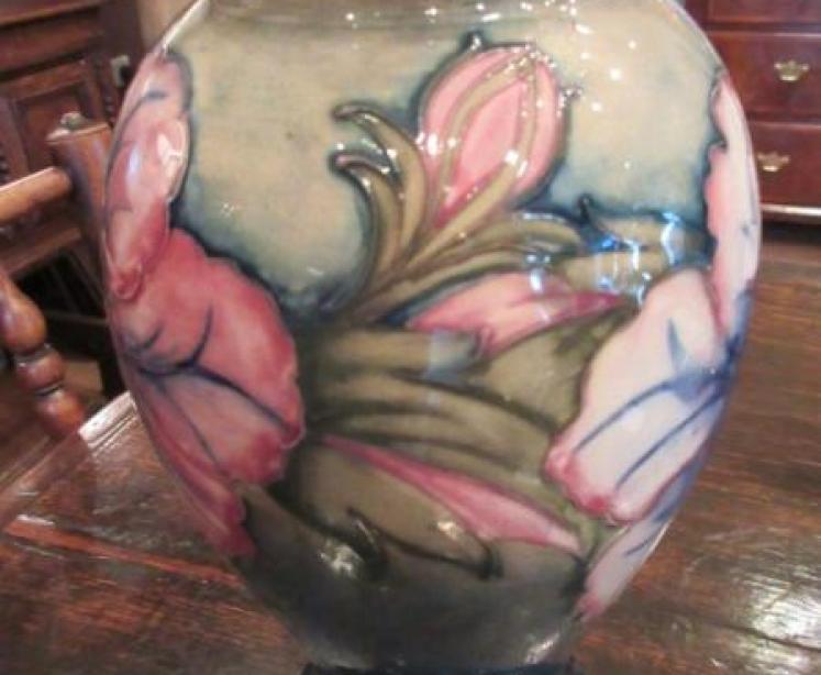 Rare Moorcroft Pink Hibiscus Baluster Shaped Vase - Image 2