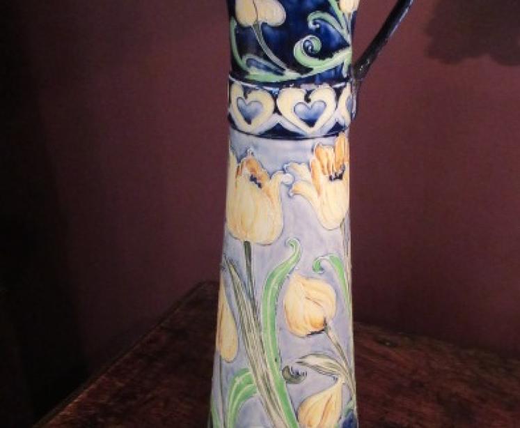 Art Nouveau McIntyre Moorcroft Tulips Ewer - Image 1
