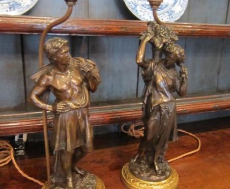 Stunning Pair of Bronze Figurine Lamps - Image 2