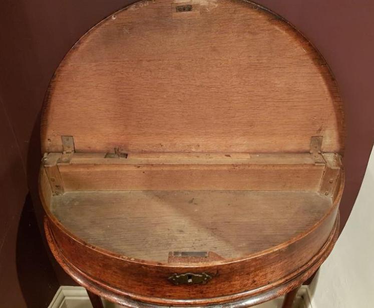 Small George II Oak Semi Circular Gaming Table - Image 3