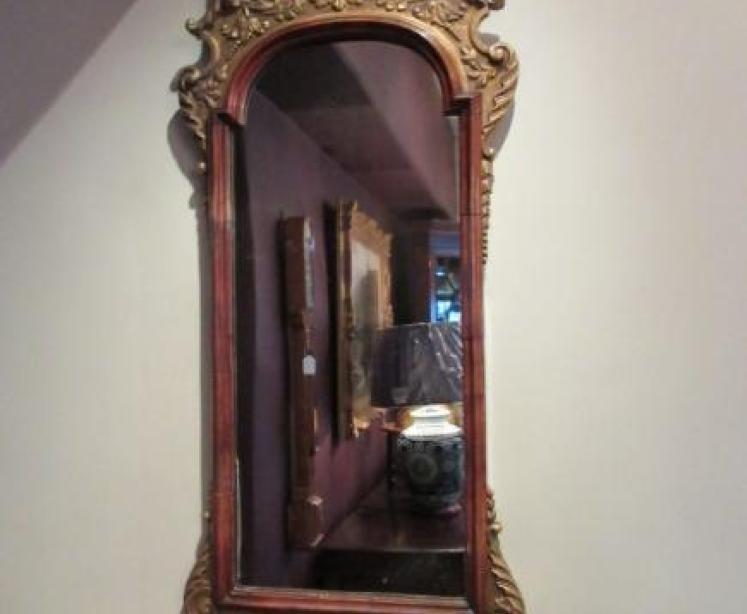 Early Victorian Walnut & Timber Gilt Mirror - Image 1
