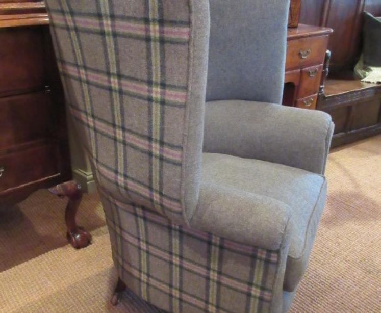 Mid Victorian Barrel Back Upholstered Wing Armchair - Image 5