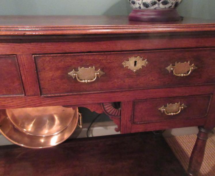George III Period Oak Open Pot Board Dresser - Image 4