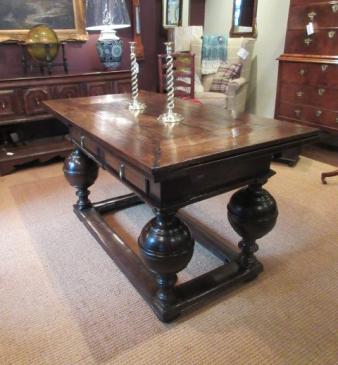 Superb George I Period Oak Extending Refectory Table