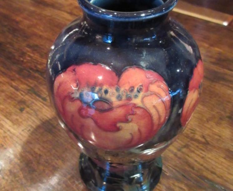 Early Moorcroft Big Poppy Baluster Shaped Vase - Image 3