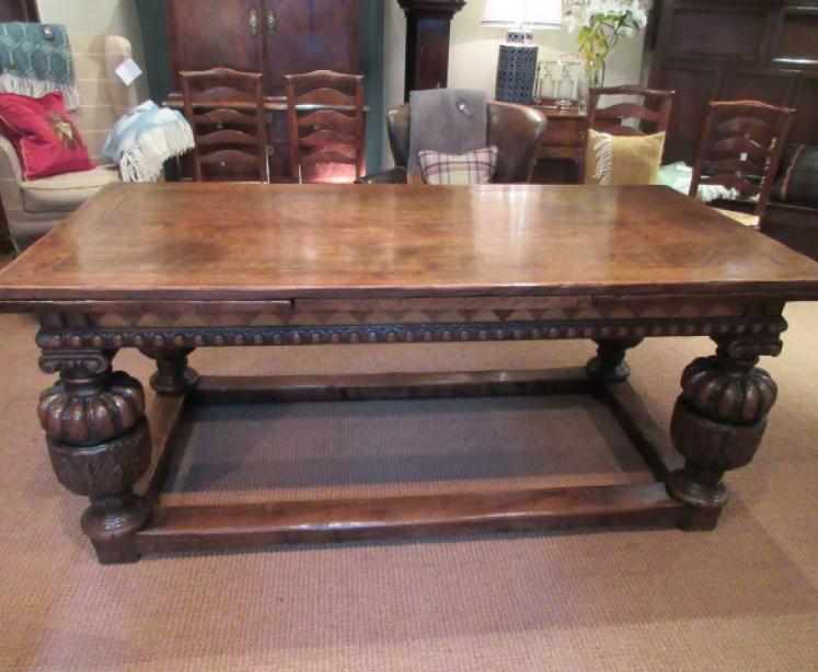 Superb William & Mary Style Extending Refectory Table - Image 5