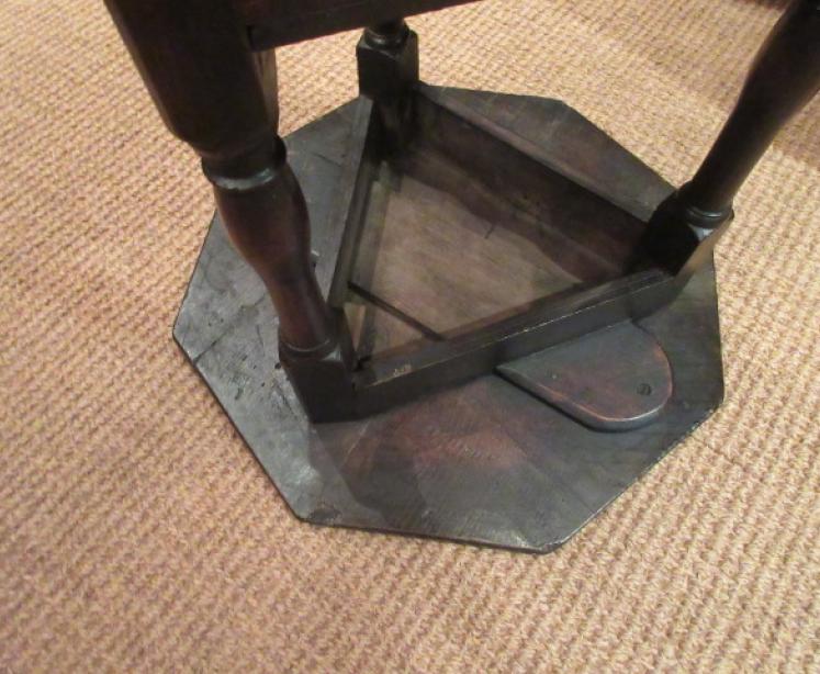 Small George II Period Oak Cricket Table - Image 4