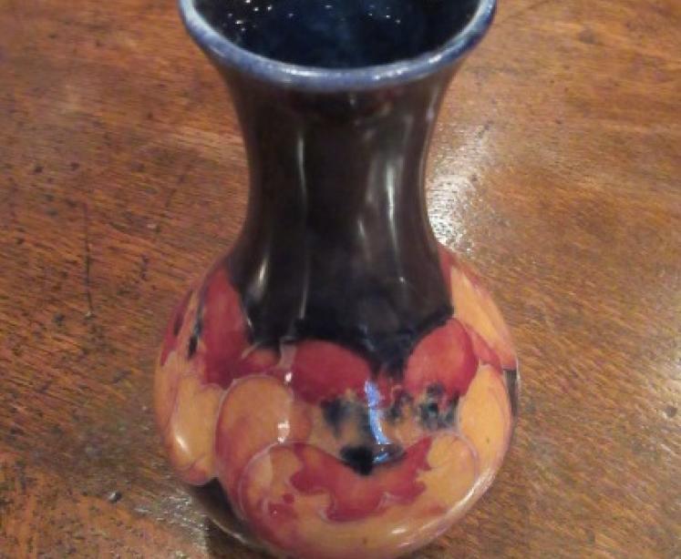 Early Moorcroft Big Poppy Vase - Image 5