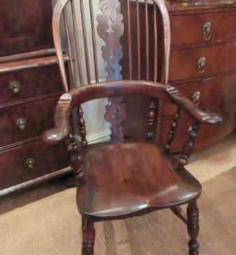 Early Victorian Ash & Elm Broad Arm Windsor Armchair