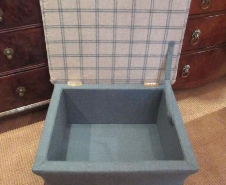 Mid Victorian Upholstered Shaped Ottoman - Image 3