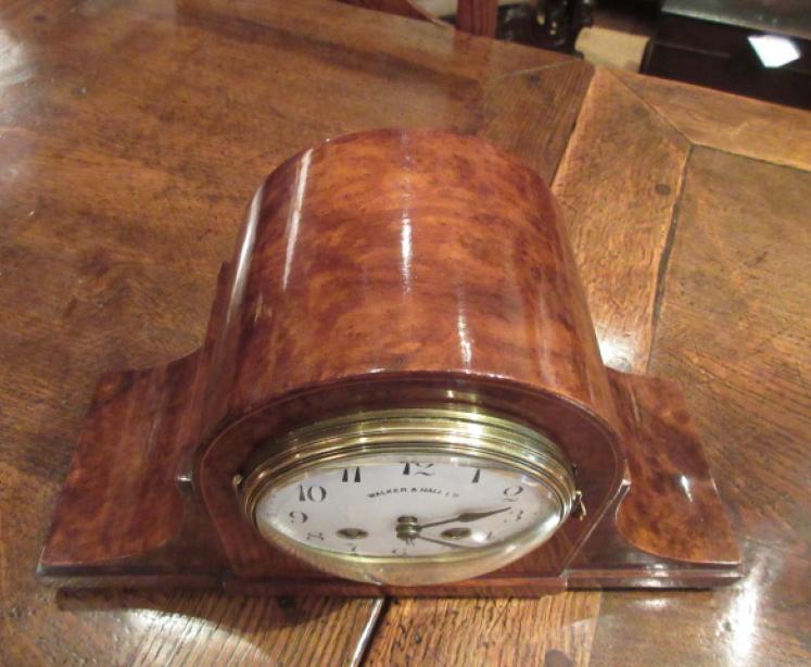 Late 19th Century Burr Walnut Inlaid Striking Mantel Clock - Image 2