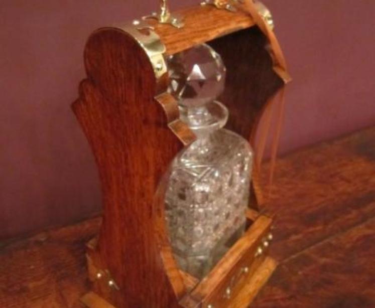 Rare Victorian Single Bottle Tantalus - Image 5