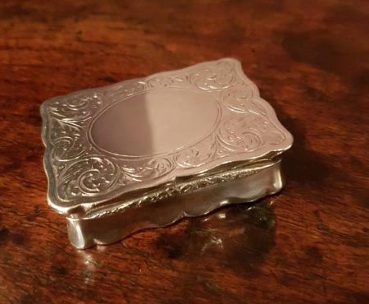 Victorian Chester Silver Engraved Snuff Box - Image 1