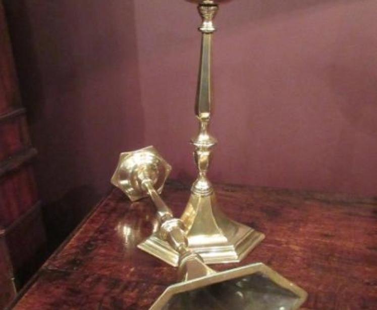 Pair of Mid Victorian Hexagonal Base Brass Candlesticks - Image 5