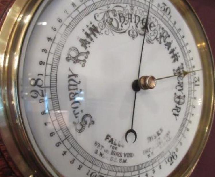 Edwardian Period Polished Oak Barometer - Image 3