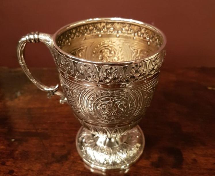 Superb Mid Victorian Edinburgh Silver Child's Cup - Image 2