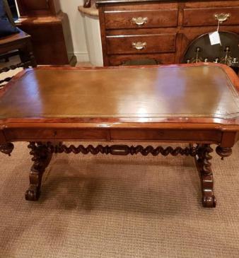 Outstanding Mid Victorian Figured Walnut Coffee Table