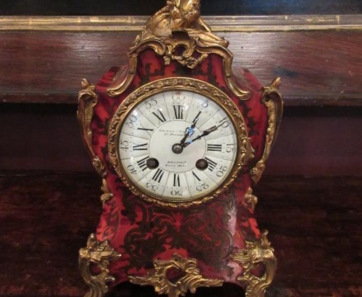 19th Century French Boulle Striking Mantel Clock - Image 1