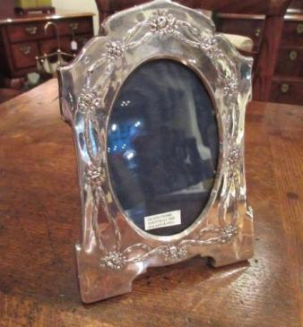 Edwardian Period Walker & Hall Silver Photo Frame