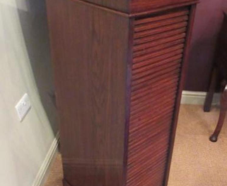 Slim Late Victorian Tambour Front Filing Cabinet - Image 5