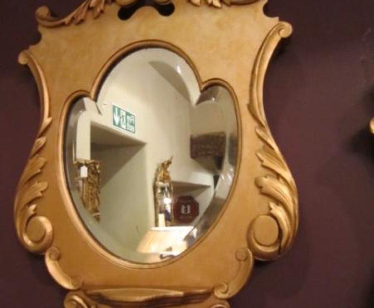 Decorative Pair of Victorian Timber Gilt Mirrors - Image 3