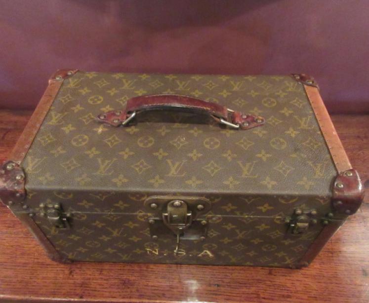 1930's Louis Vuitton Leather Vanity Case - Image 5