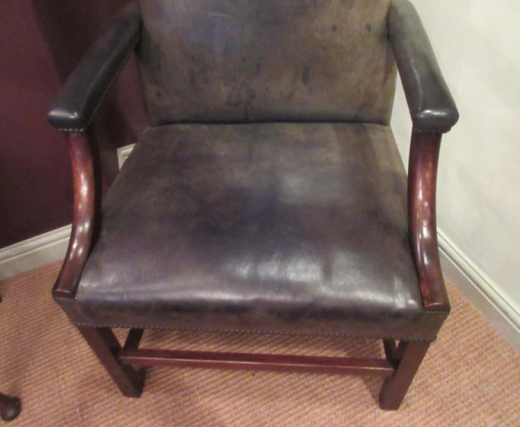 Mid 19th Century Leather Gainsborough Armchair - Image 2
