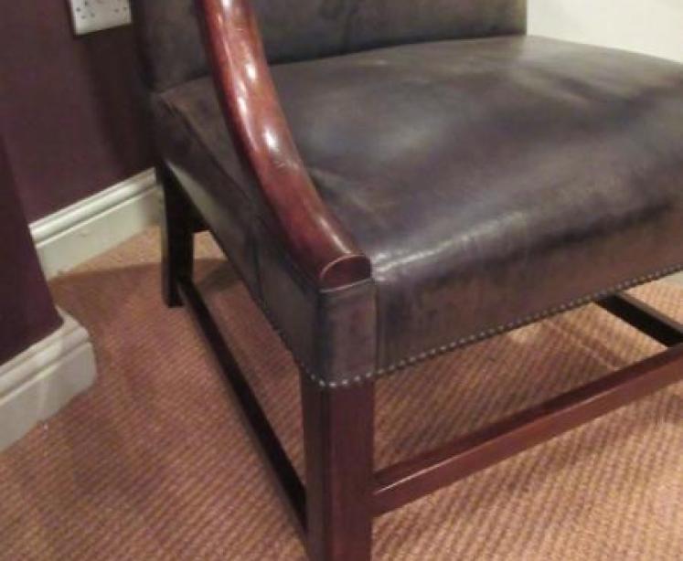 Mid 19th Century Leather Gainsborough Armchair - Image 5