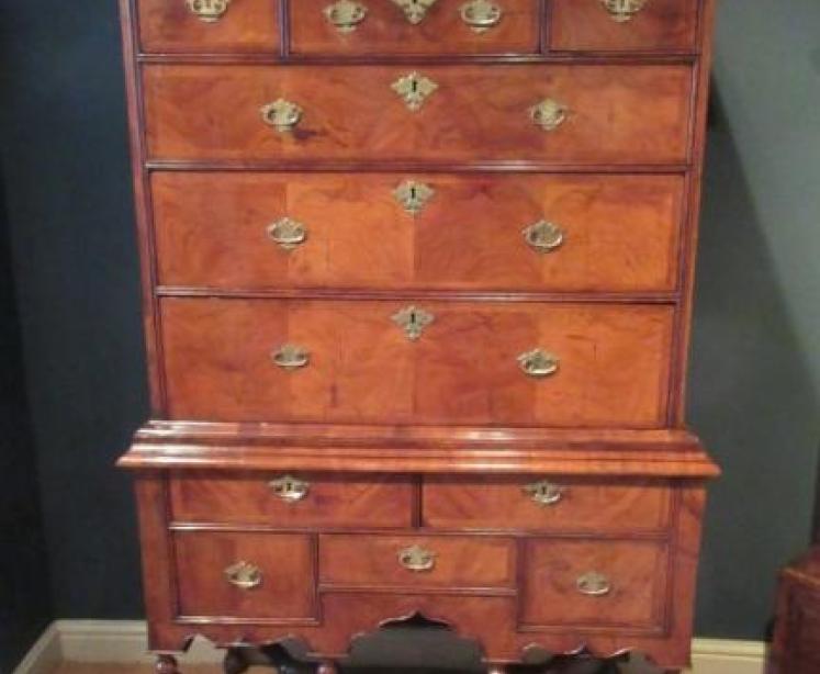 Fine Queen Anne Period Figured Walnut Chest on Stand - Image 1