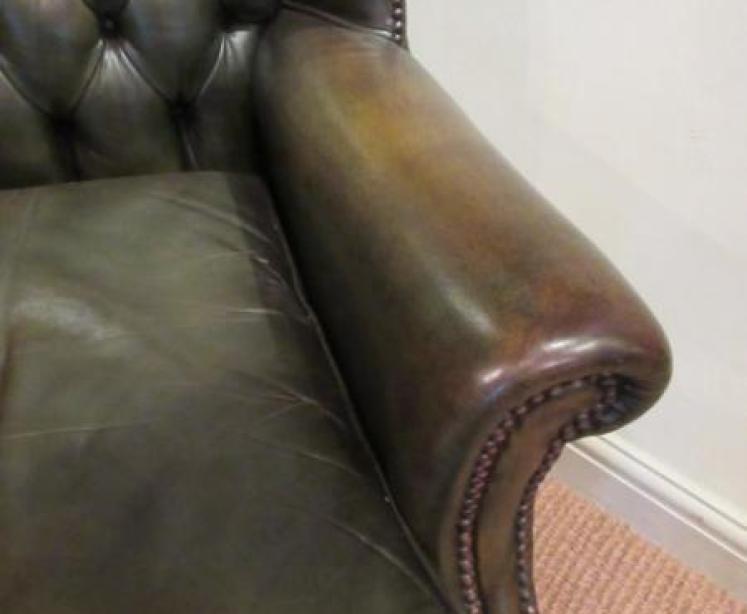 1920's Olive Green Leather Buttoned Wing Armchair - Image 3