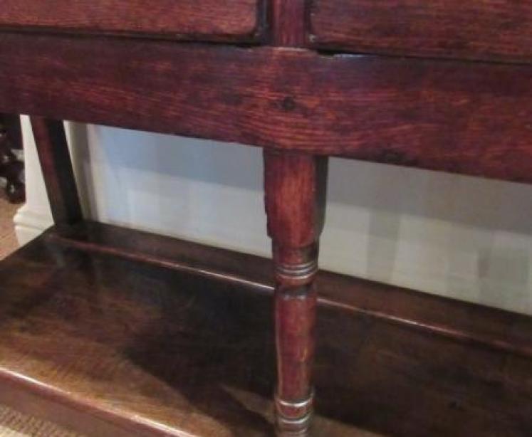 Small George II Period Pot Board Dresser - Image 4