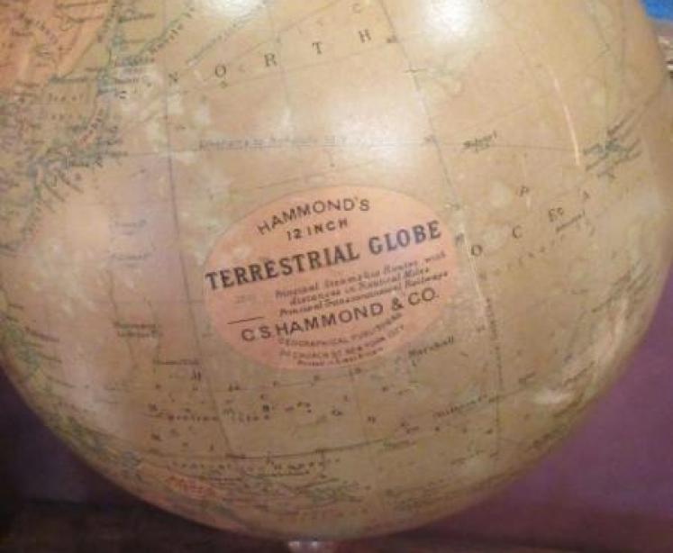 Large 1920's Hammond's 12" Paper Mache Terrestrial Globe - Image 2