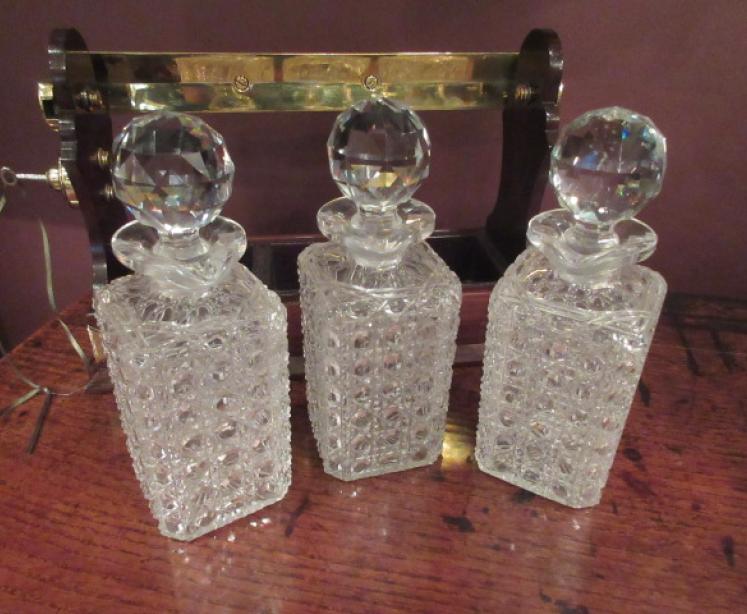 Superb Victorian Antique Rosewood Three Bottle Tantalus - Image 3