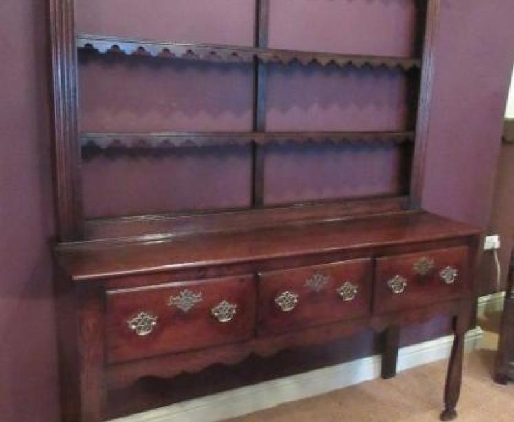 Superb George III Period Oak Dresser & Rack - Image 1