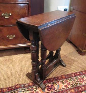 Small Early Georgian Style Drop Leaf Occasional Table