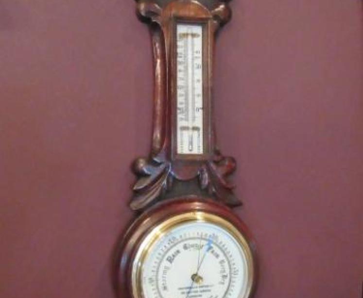 Small Mid Victorian Polished Oak Banjo Barometer - Image 1