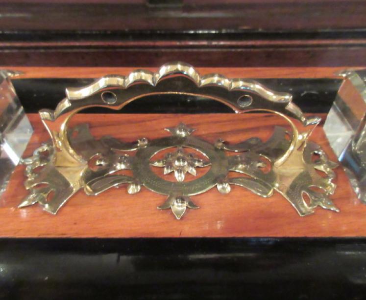 Mid Victorian Antique Walnut & Ebony Inkstand - Image 3
