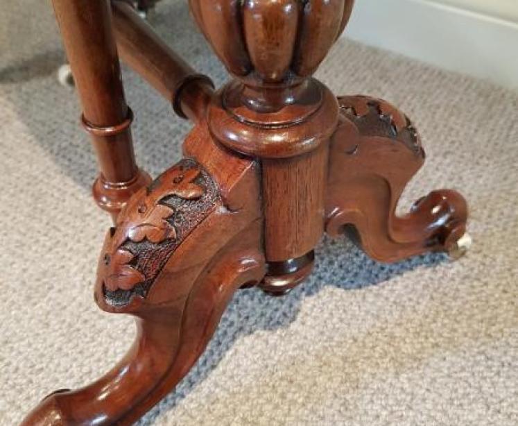 Superb Mid Victorian Burr Walnut Baby Sutherland Table - Image 2