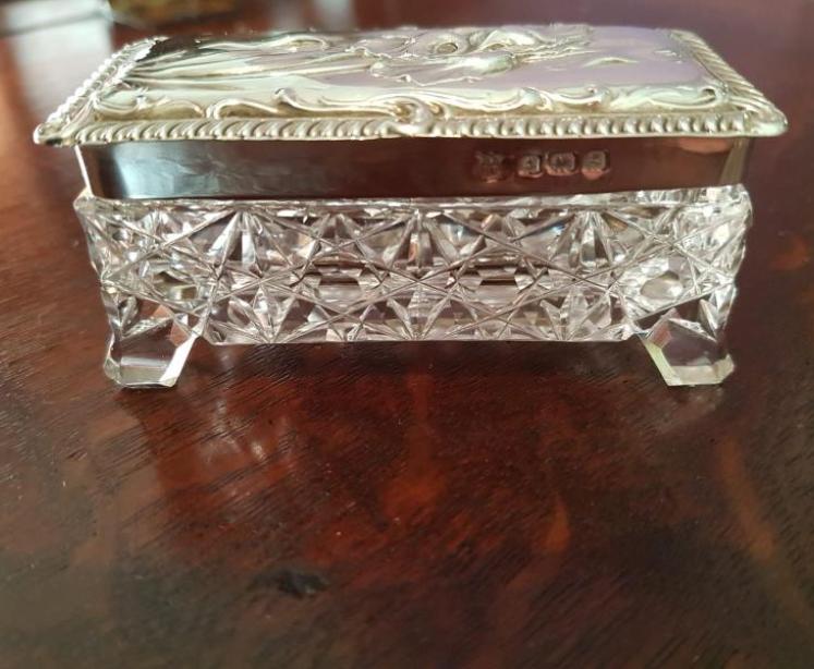 Art Nouveau Silver and Cut Crystal Table Box - Image 5
