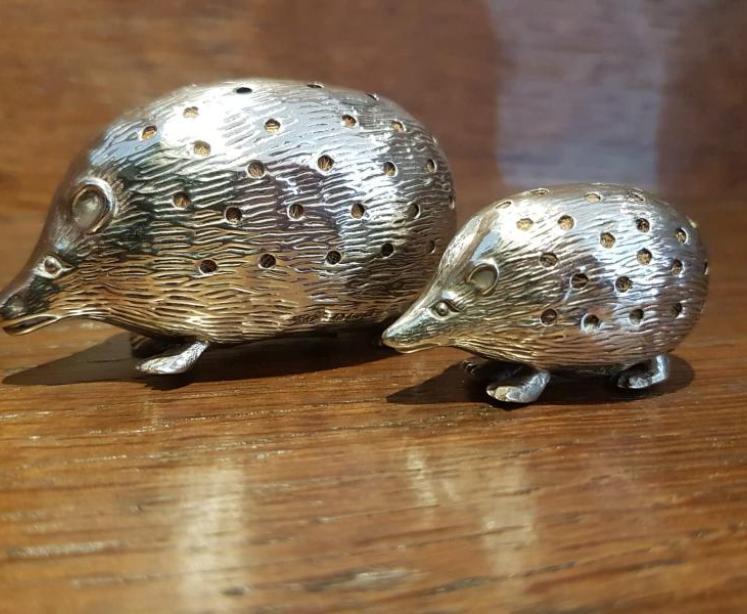 Levi & Salamon Silver Hedgehog and Hoglet Pin Cushions - Image 5