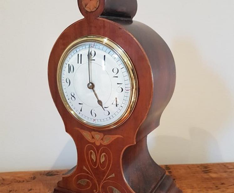 Art Nouveau Period Inlaid Shaped Mantel Clock - Image 5