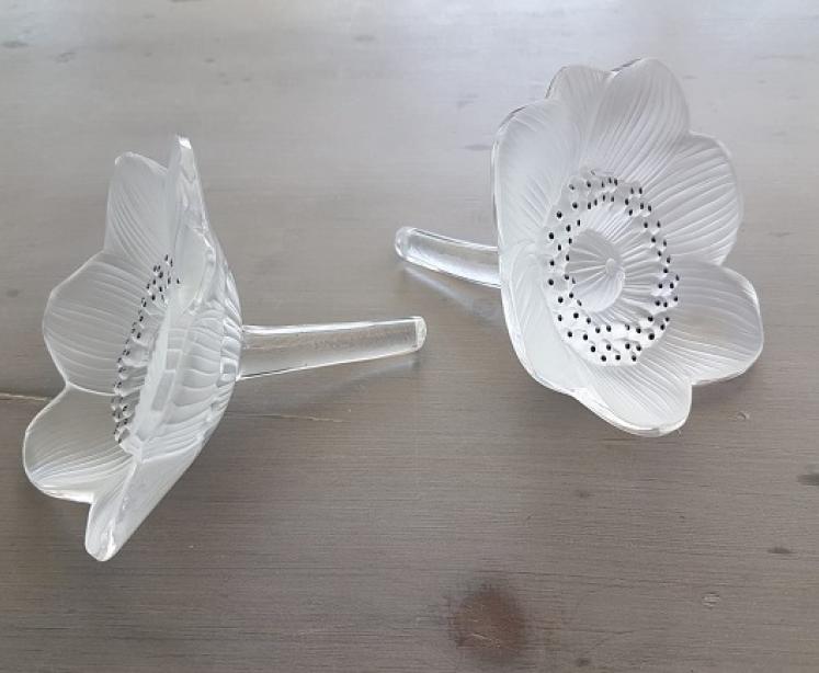 Matching Pair of Lalique Opalescent Dahlia Paperweights - Image 5