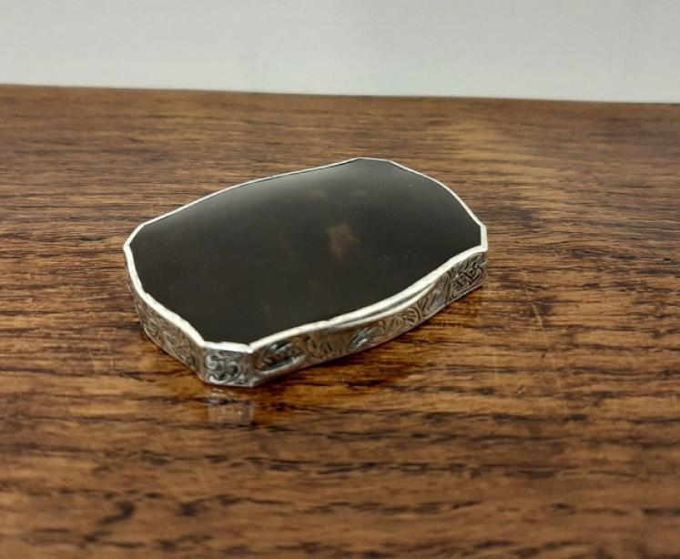 Fine Antique Silver & Tortoiseshell Shaped Trinket Box - Image 1