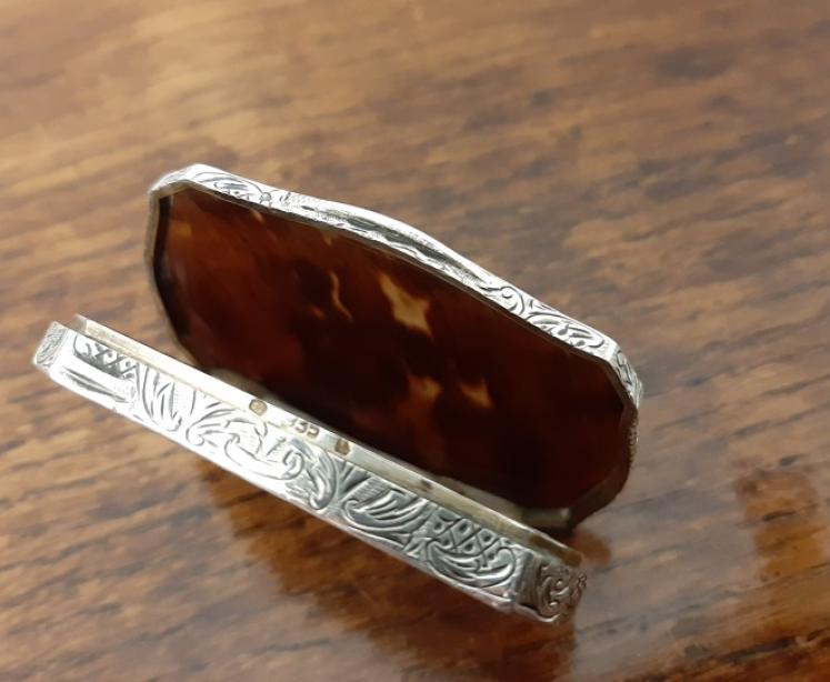 Fine Antique Silver & Tortoiseshell Shaped Trinket Box - Image 4