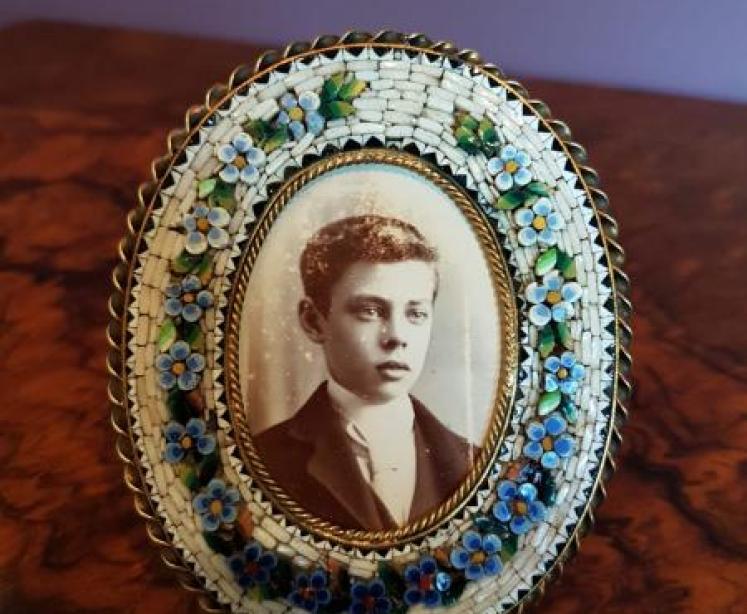 Superb 19th Century Micro Mosaic Miniature Photo Frame - Image 1