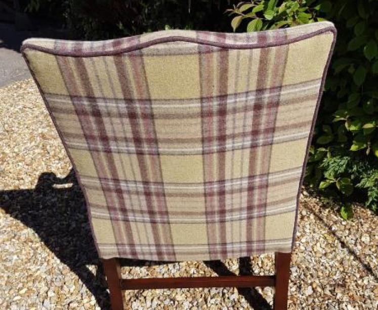 Superb George III Mahogany Gainsborough Chair  - Image 3